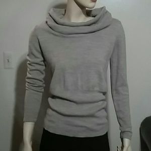 "Daisy Fuentes" sweater top